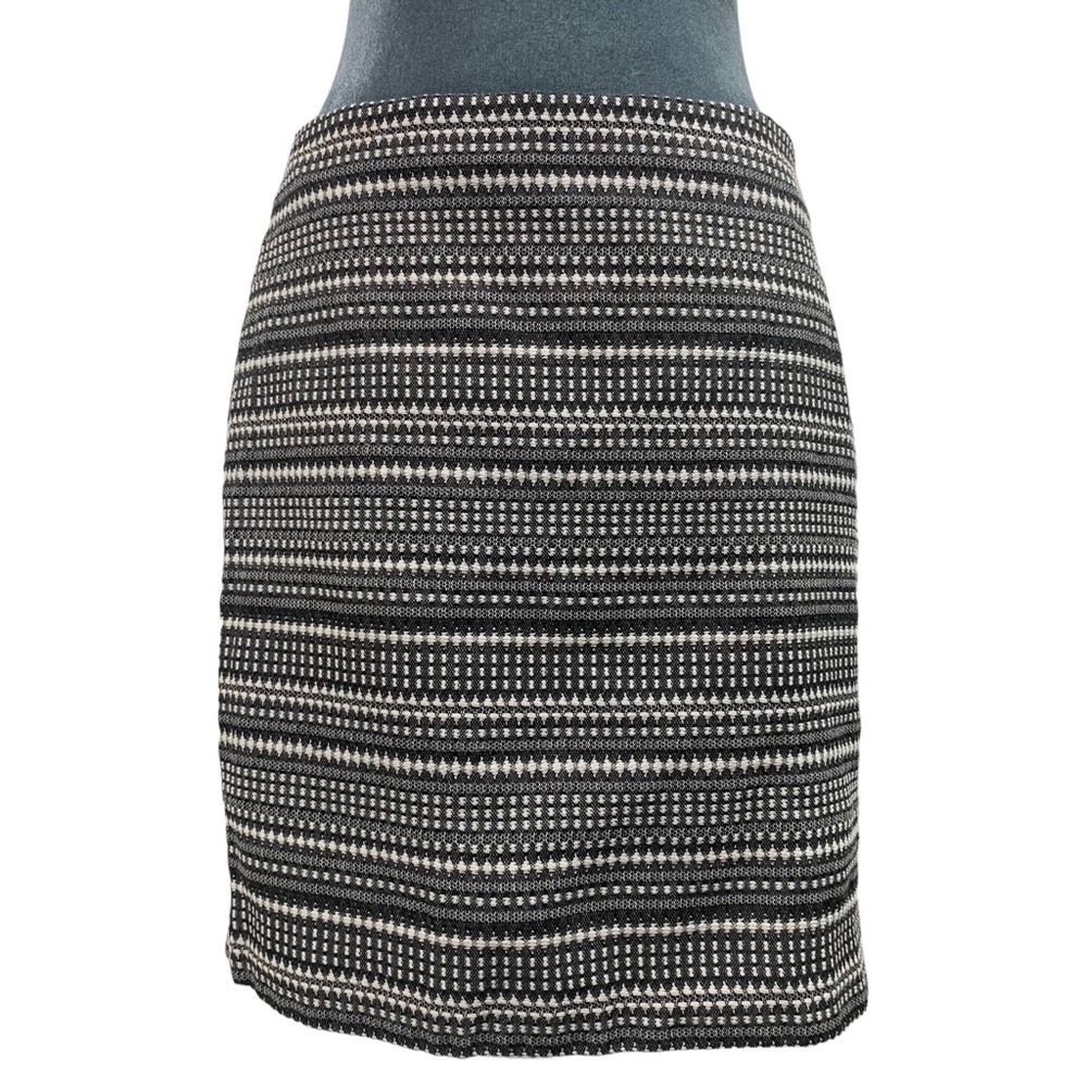 The Limited Women’s Pencil Skirt Size 4 Dot Striped Black Gray White